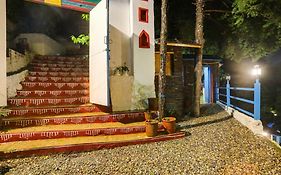 Townhouse 700 Hotel Krishna.